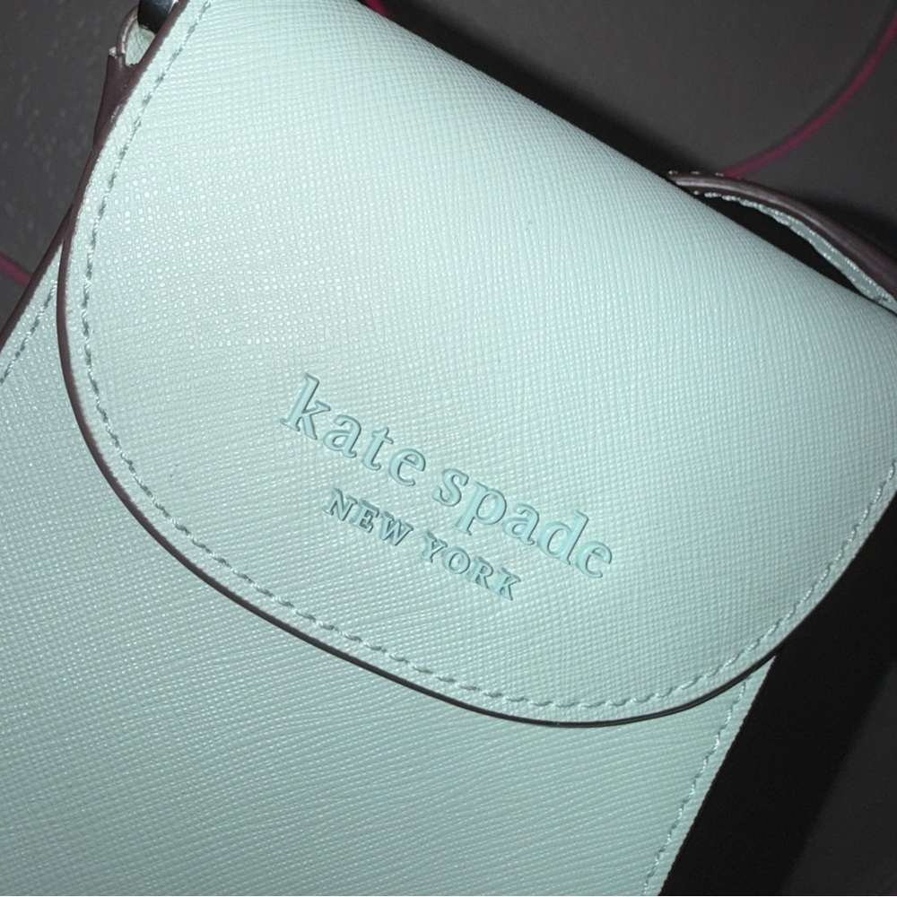 Kate Spade Phone Crossbody - Picture 5 of 5